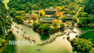 Bana Hill Tur Harian - Gambar 8