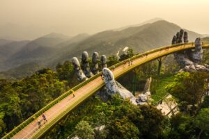PAKET TOUR 9D8N HANOI – SAPA – HALONGBAY – DANANG - HOCHIMINH - Gambar 4
