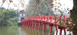 PAKET TOUR KE KOTA HA NOI - HA LONG 4 HARI 3 MALAM - Gambar 6