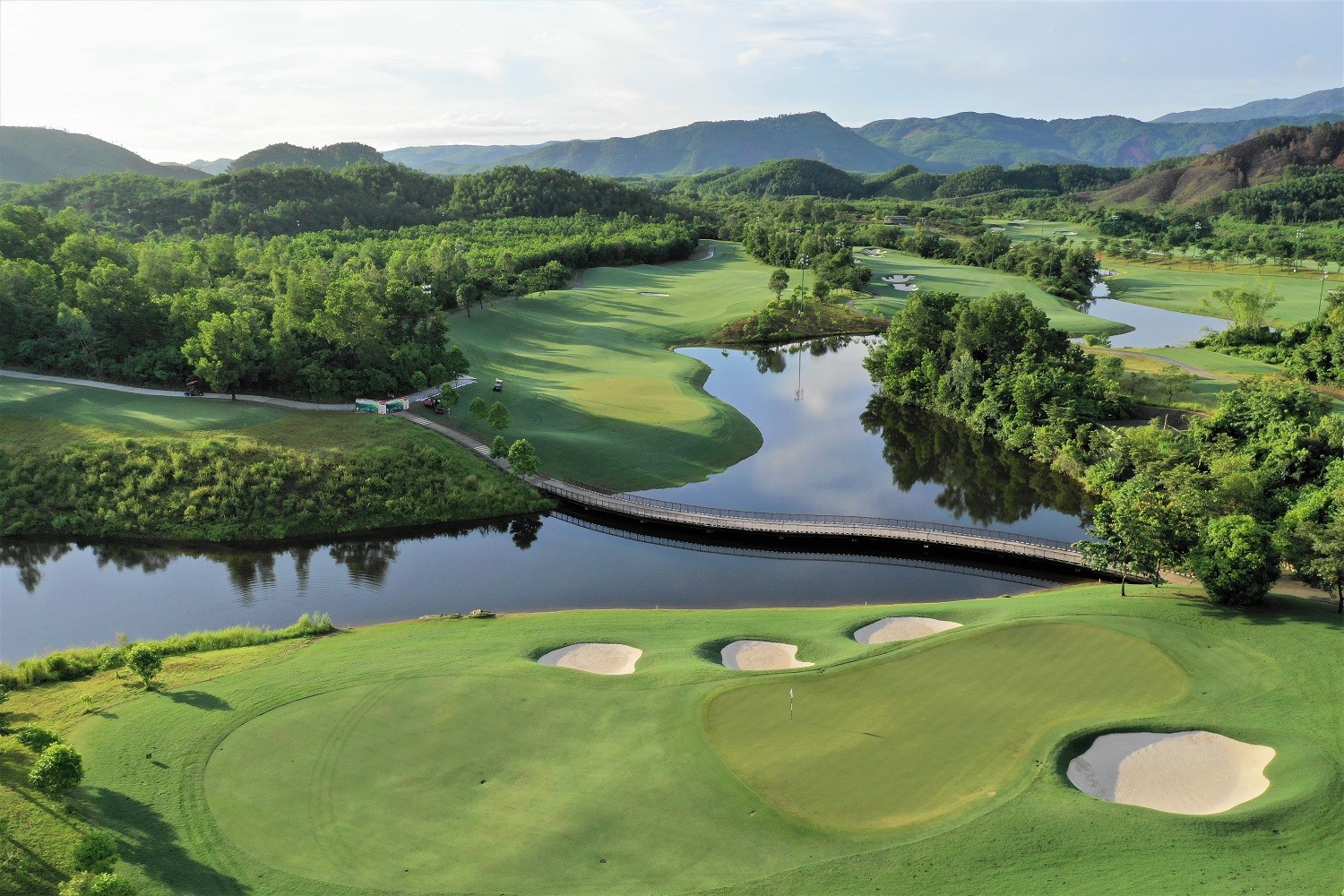 PAKET TOUR 4D3N DANANG - BANA HILLS GOLF - MONTGOMERIE GOLF